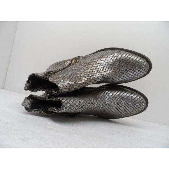 Very G Women's Cassidy Metallic Block-Heel Ankle Booties Bronze Size 7.5M - Picture 5 of 7